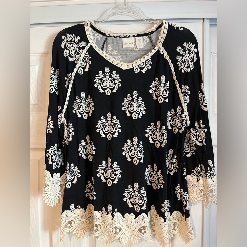 Chico's Black and White Embroidered Women's Top